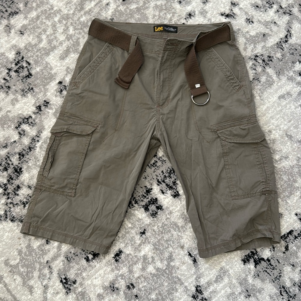 Lee khaki dry fit shorts.